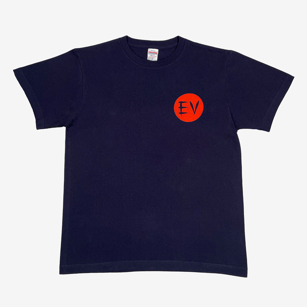 Back of navy T shirt against a white background with red text reading "Eddie Vedder." Below that is a design of a great wave. Below the wave is more red text reading "Nagoya, Osaka, Kyoto, Tokyo, Japan 2026"